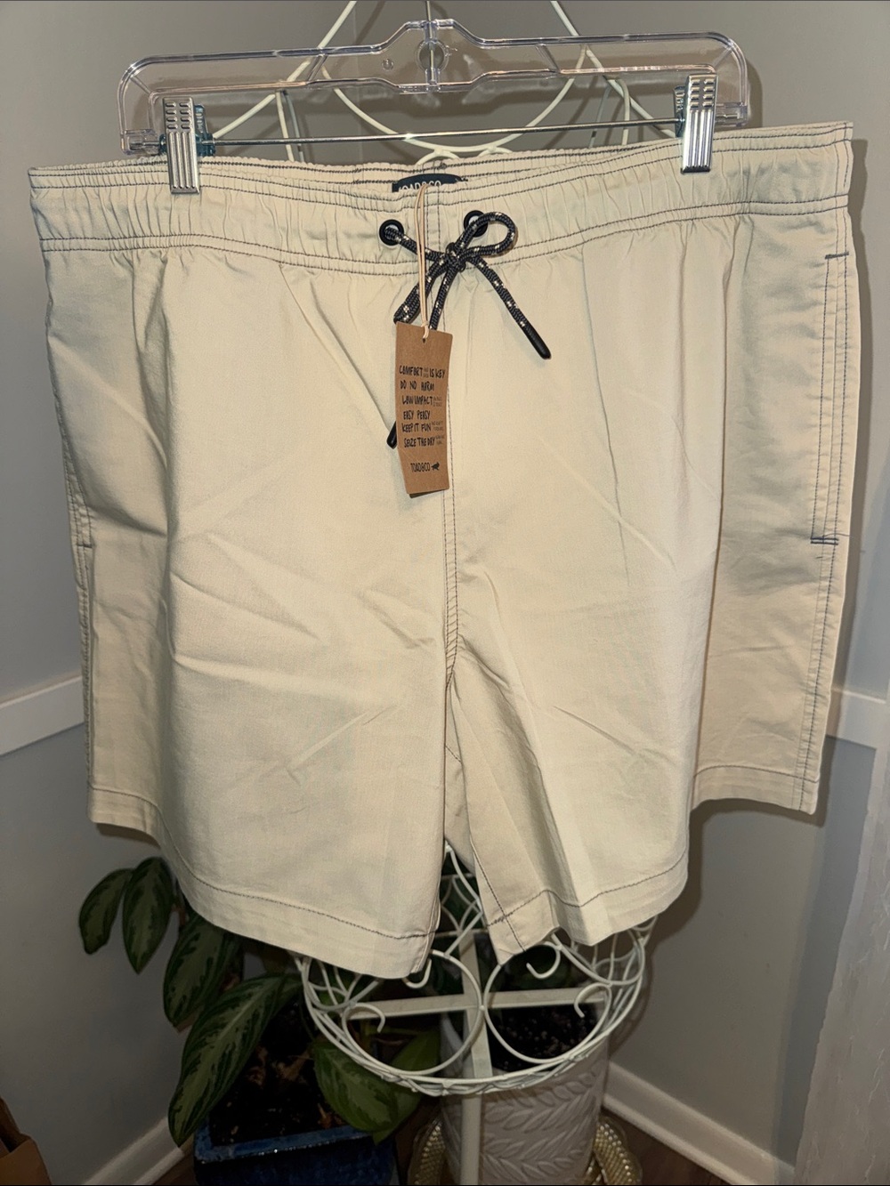 Toad&Co Light Cream Drawcord Casual Shorts NWT!